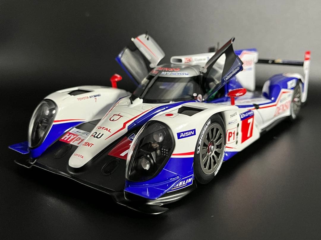 オートアート1/18トヨタTS040 HYBRID ル・マン24時間耐久2014
