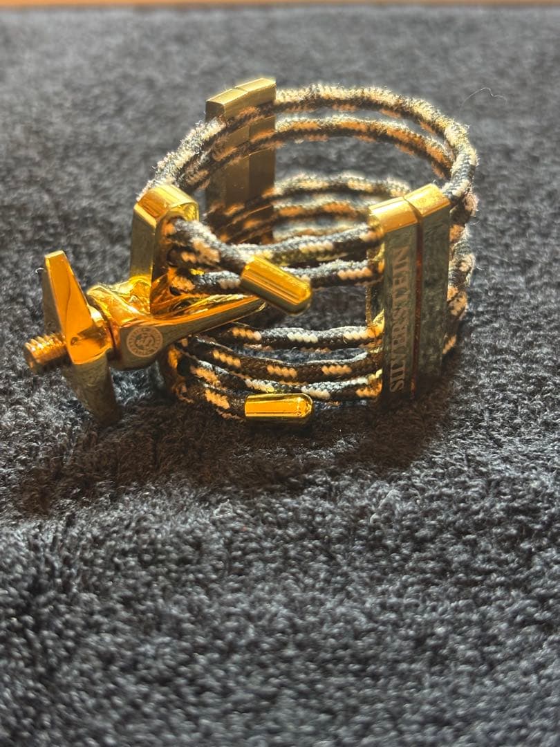 CRYO4 GOLD A-Frame リガチャー（A.Sax用）