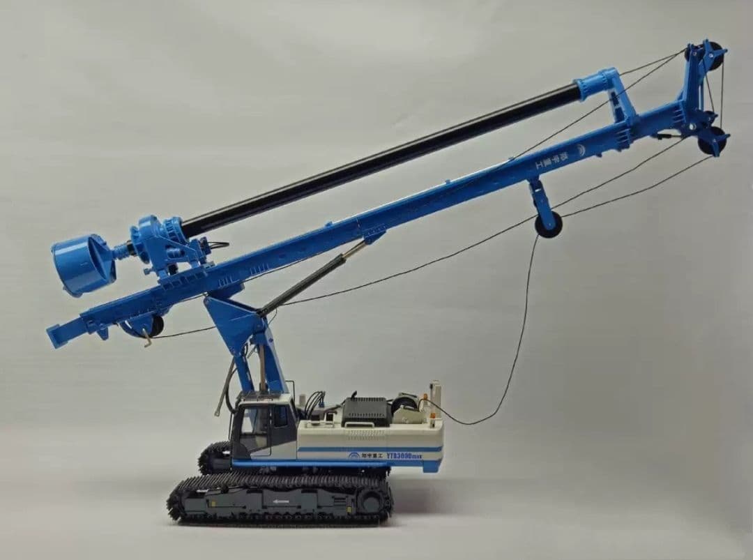 YUTONG クレーンモデル 1/43　大スケール 重機　ファンデーション