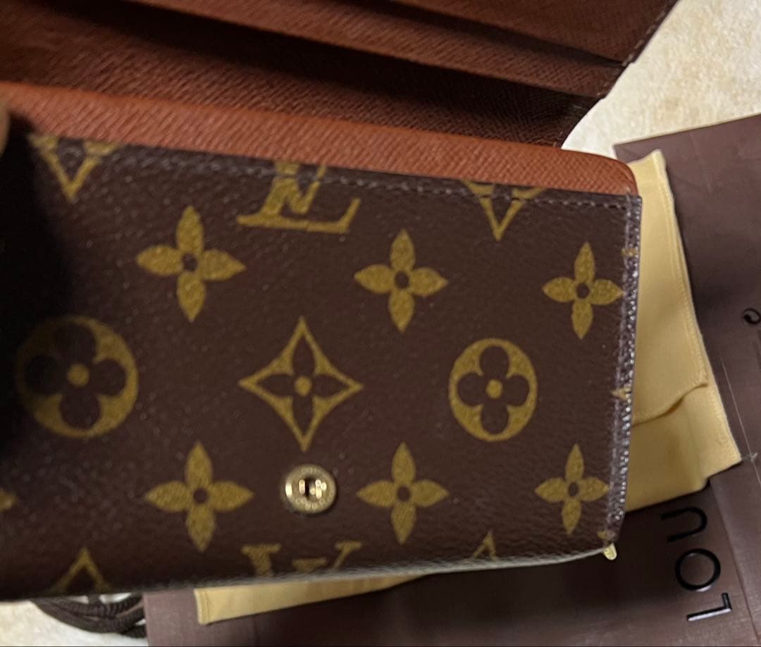 週末限定sale】ルイヴィトンポルトモネトレゾ−ル二つ折財布 美品