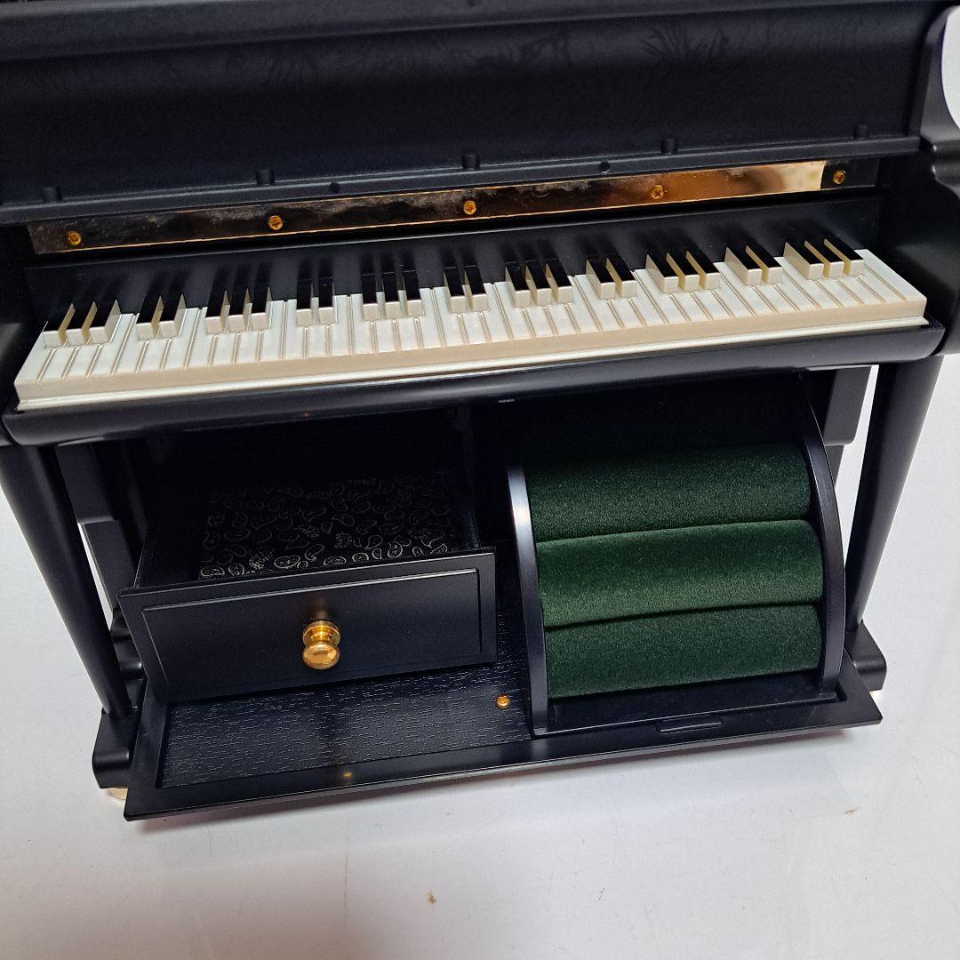 未使用　ビアノ型　ジュエリーボックス　小物入れ　オルゴール付き