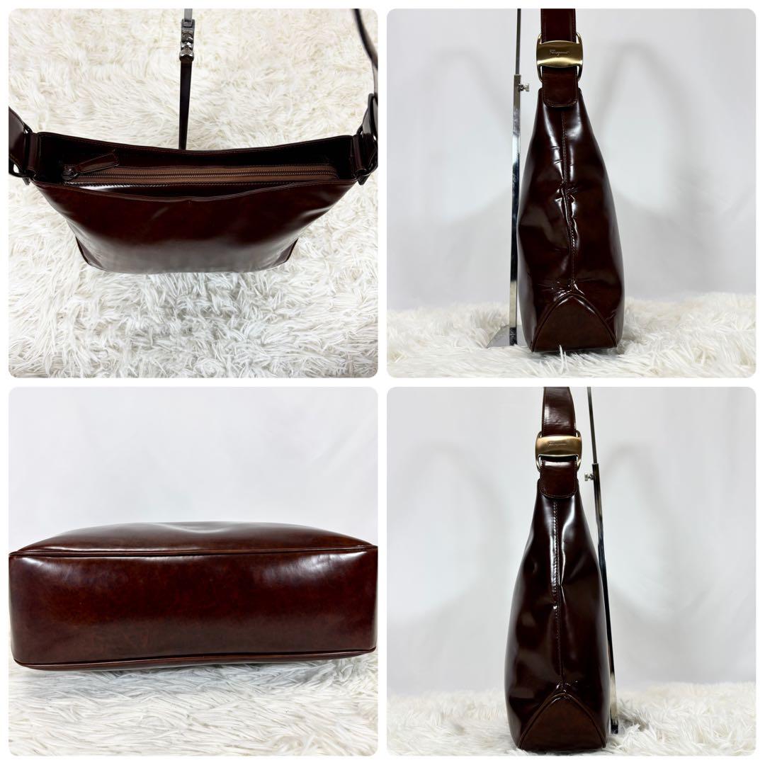 美品✨フェラガモ ショルダーバッグ ワンショルダー ロゴ金具 内側総柄 肩かけ