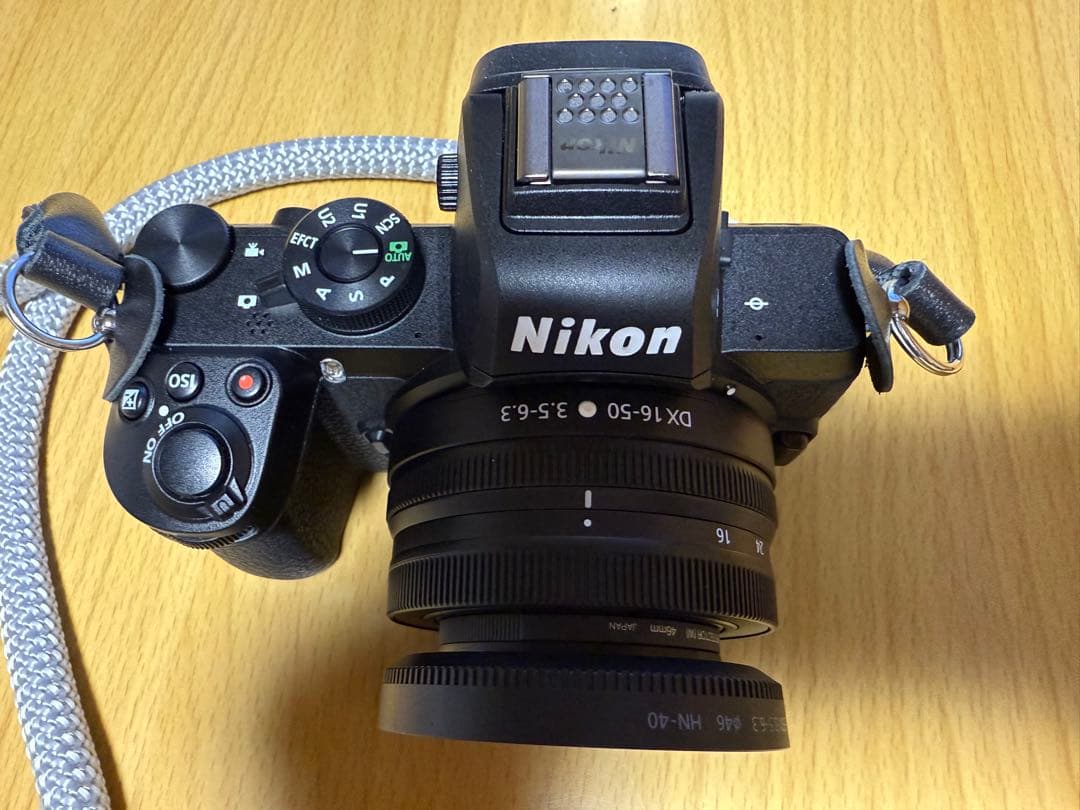ニコンZ50ボディとNIKKOR Z 標準ズームとおまけ