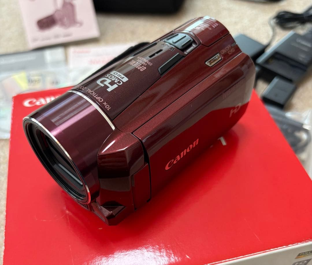 【亜由】Canon デジタルビデオカメラ iVIS HF M51 レッド
