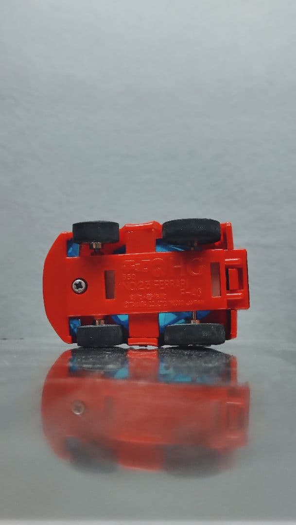 チョロQ No.023 フェラーリ レッド ブルーウィンドー