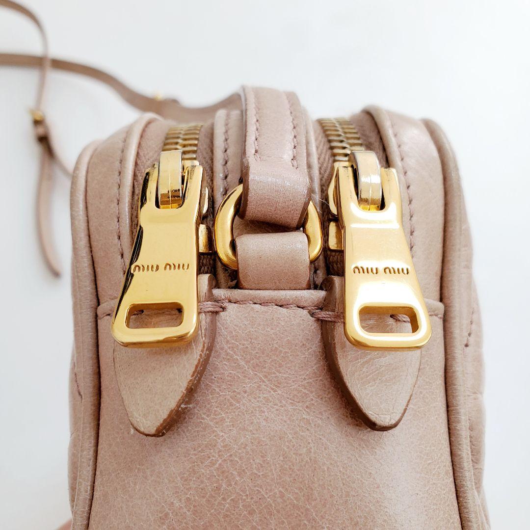 miu miu キルティング レザー ショルダーバッグ ピンク ベージュ