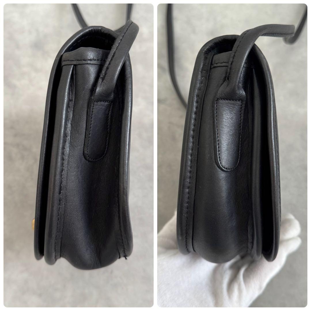 タンタン COACH Turnlock Shoulder Bag