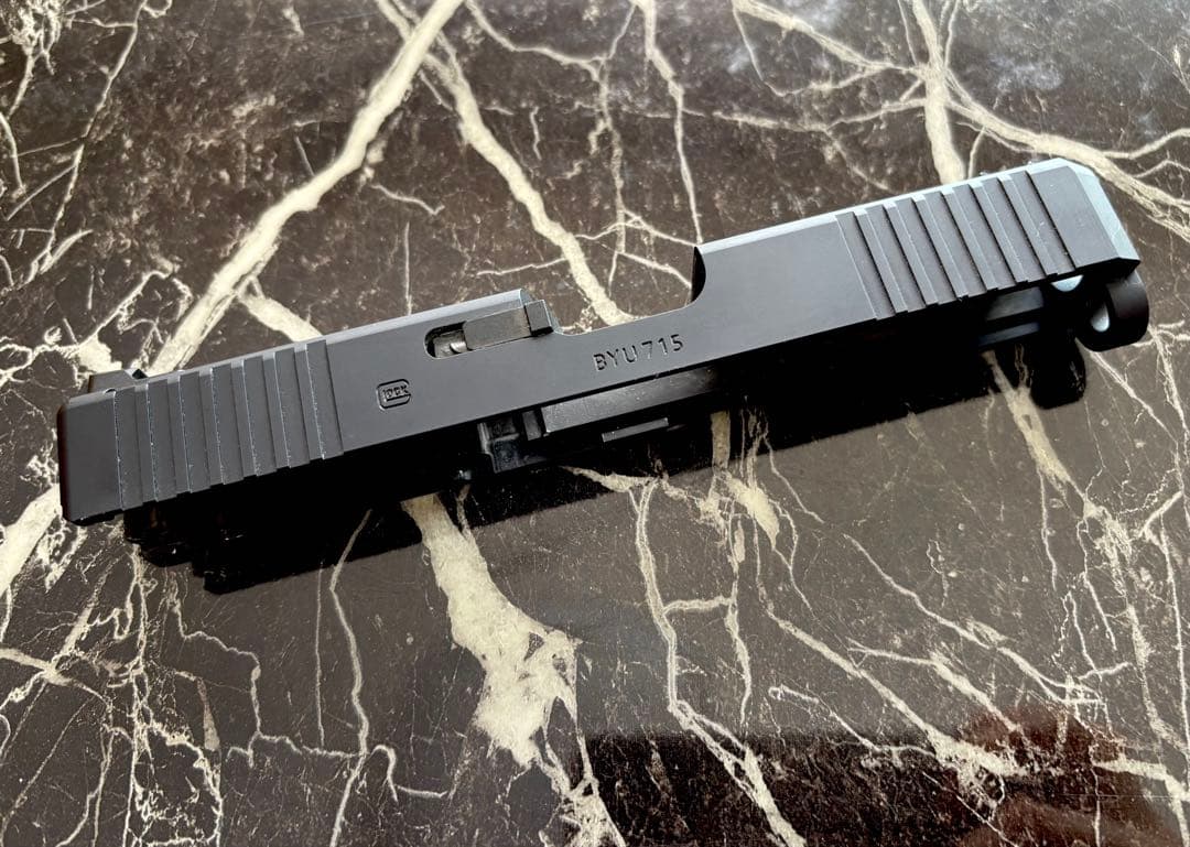 Glock 19 スライド WILSON COMBAT