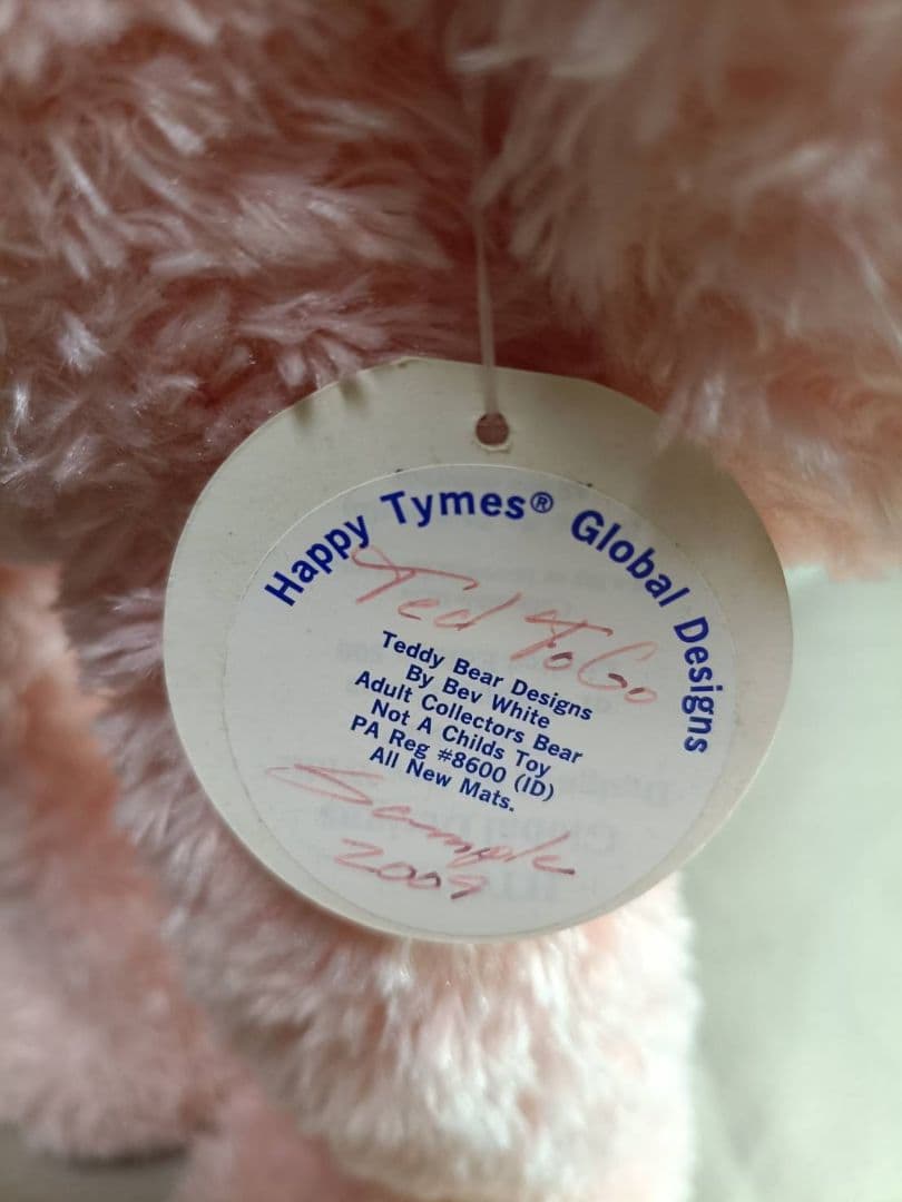 【超希少】ビバリーホワイト　世界限定5体　ピンク　ダッフィー