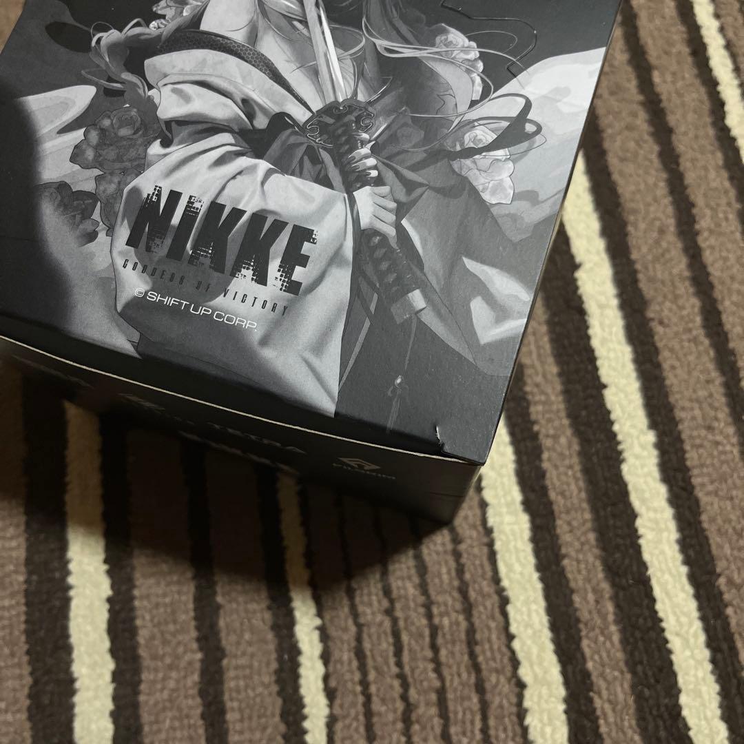 新品 未開封 勝利の女神:NIKKE 隊員募集　チョコレート　20個入りボックス