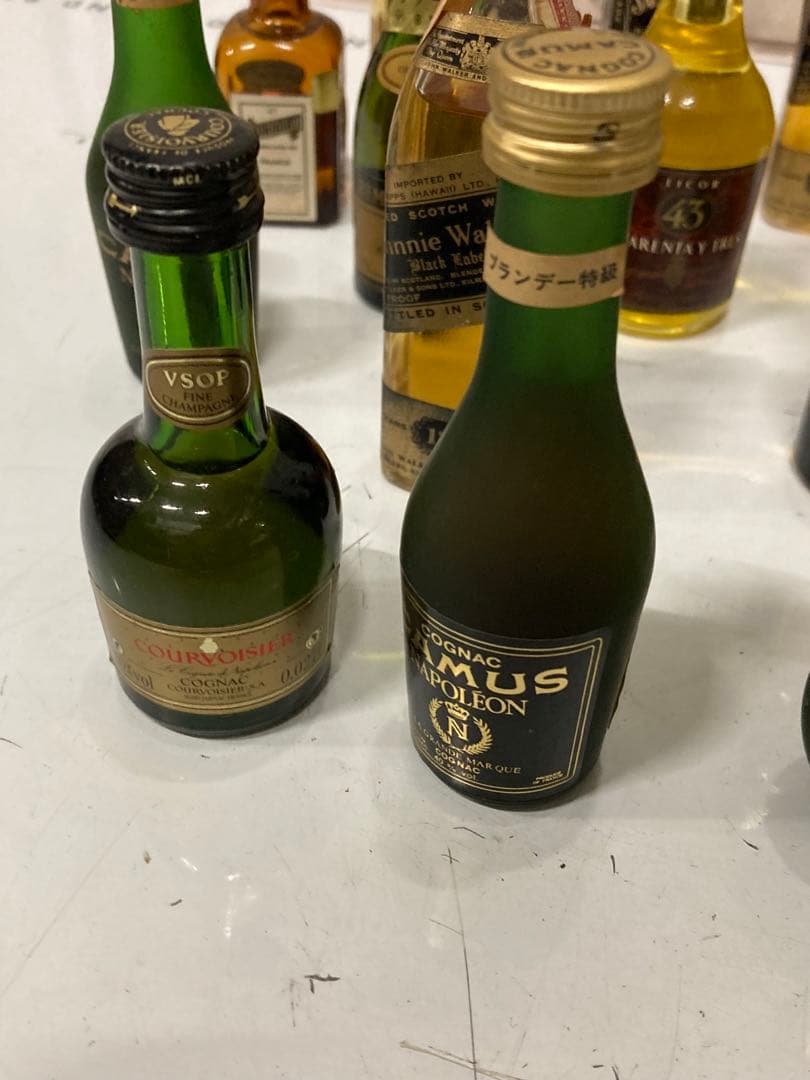 古酒 希少 ミニチュアボトル おまとめ クラウンロイヤル ウィスキー 計