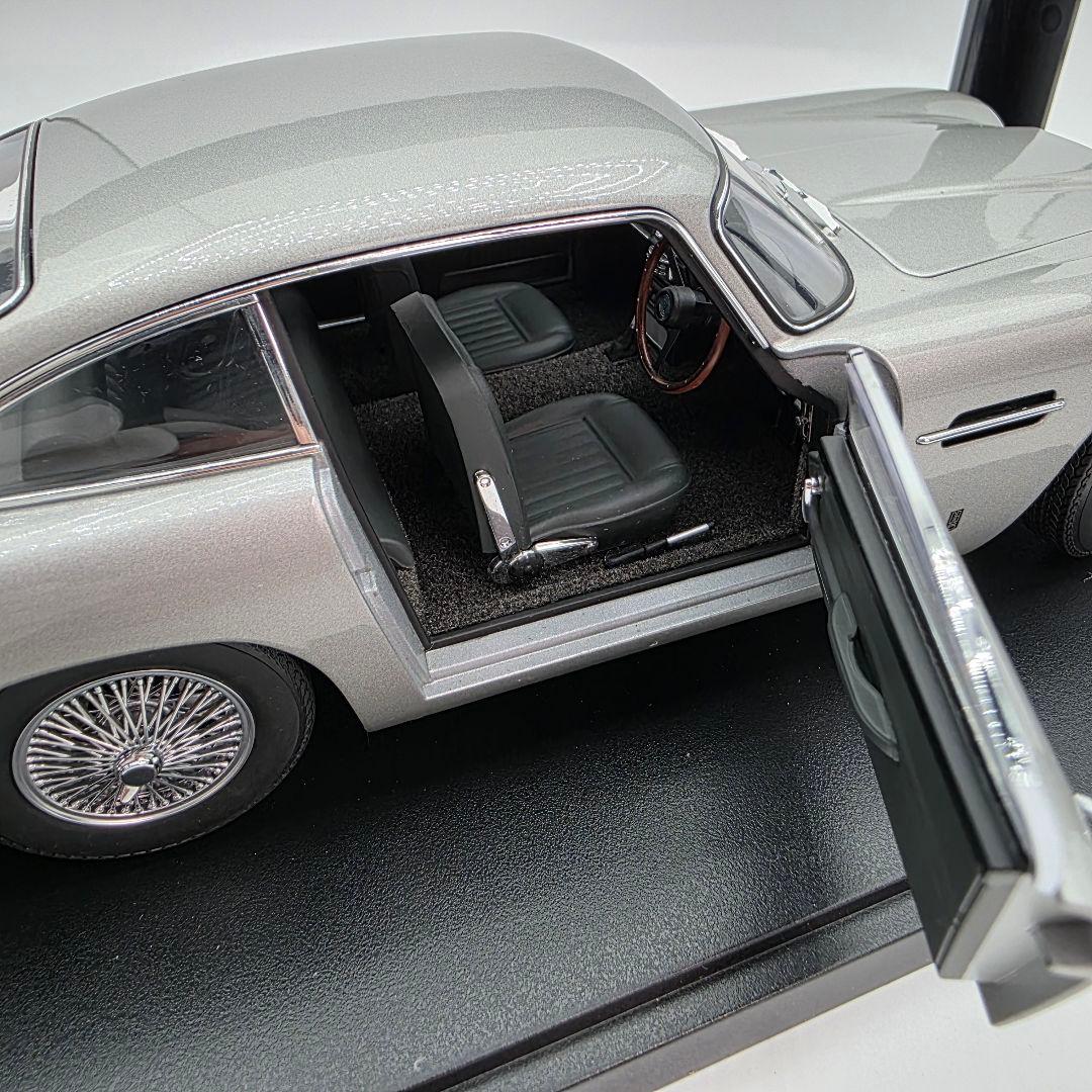 希少　AUTOart製　Aston Martin　DB5　1/18 ミニカー
