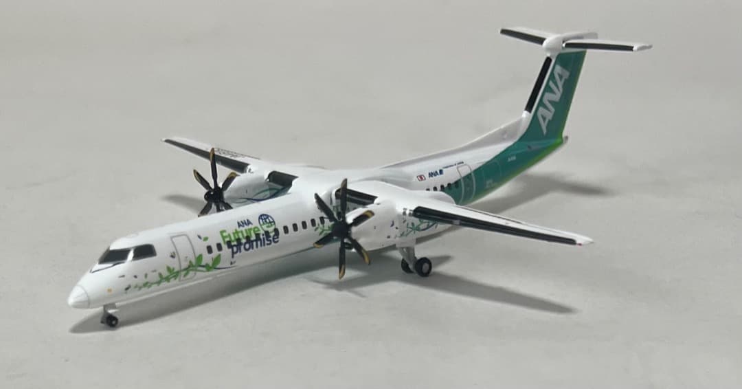 航空機・ヘリコプター ANA Dash8-Q400 JA451A eco Green ANA Dash8-Q400 JA451A eco Green - メルカリ