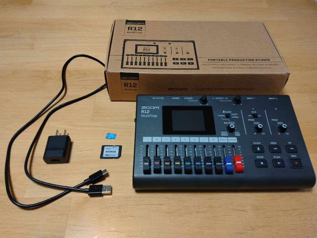 Zoom R12 MultiTrak マルチトラックレコーダー