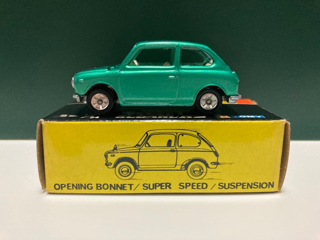 トミカ　No. 9 日本製　スバル　R-2 白シート 緑色指名箱