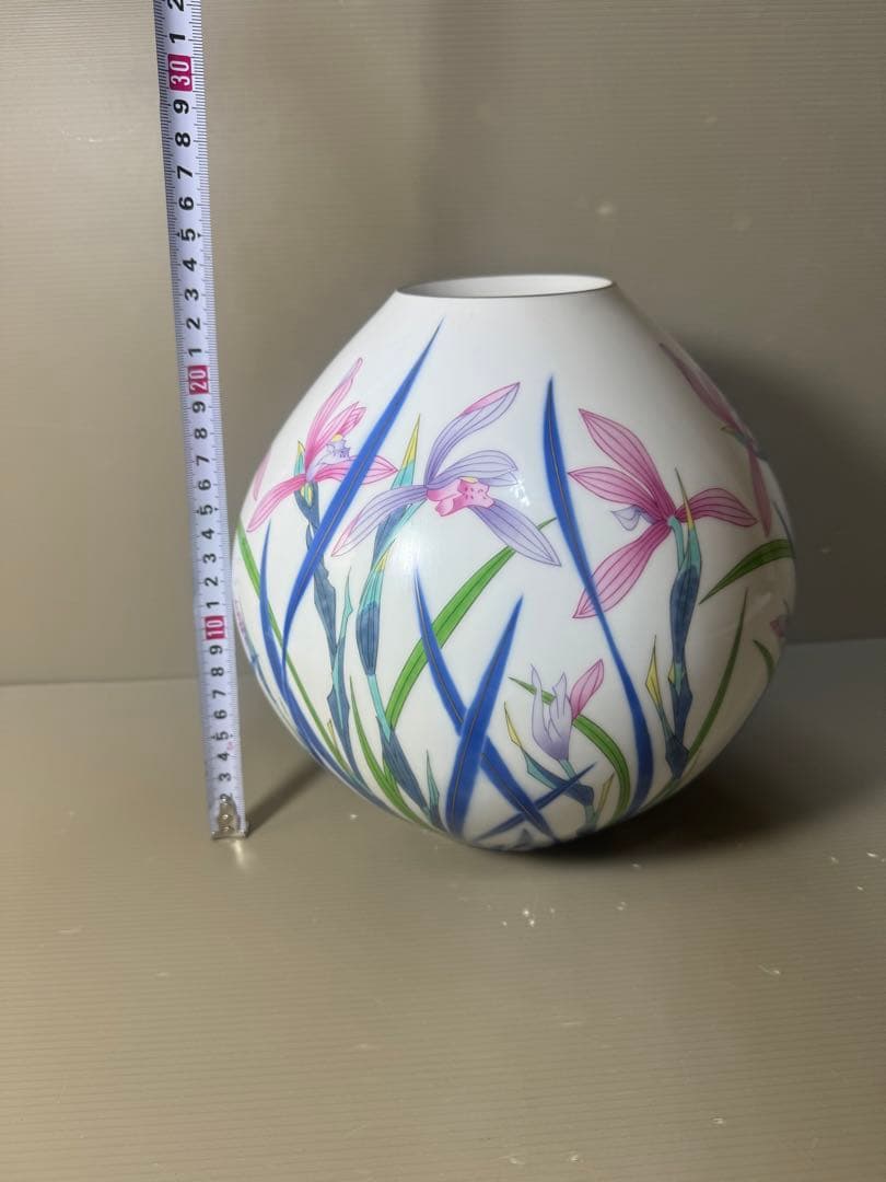 2579 香蘭社 春蘭 花瓶