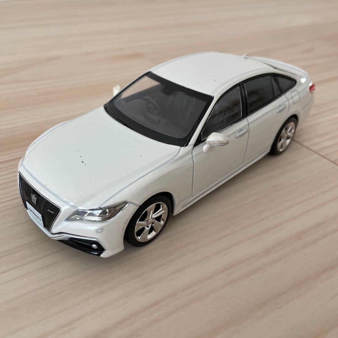 220クラウン カラーサンプル 非売品 - メルカリ