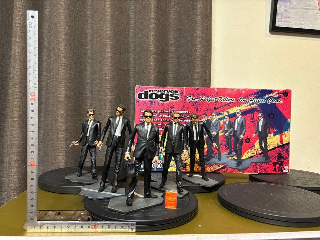 ト*ー様 NECA レザボアドッグス 絶版フィギュア5体セット Resevoir