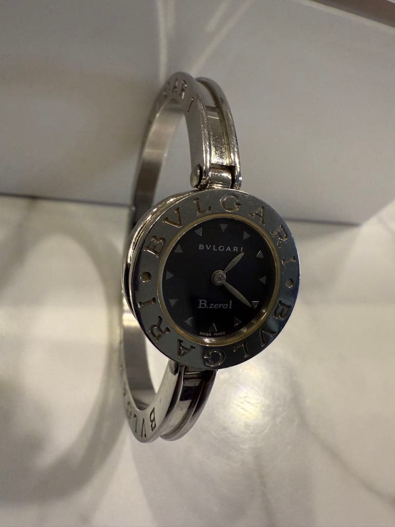 A*o様 BVLGARI B.zero1 バングル型時計