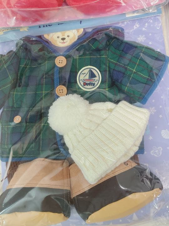 ❤︎ディズニーダッフィーフレンズ　トゥインクルウィンター　コスチューム4点セット①