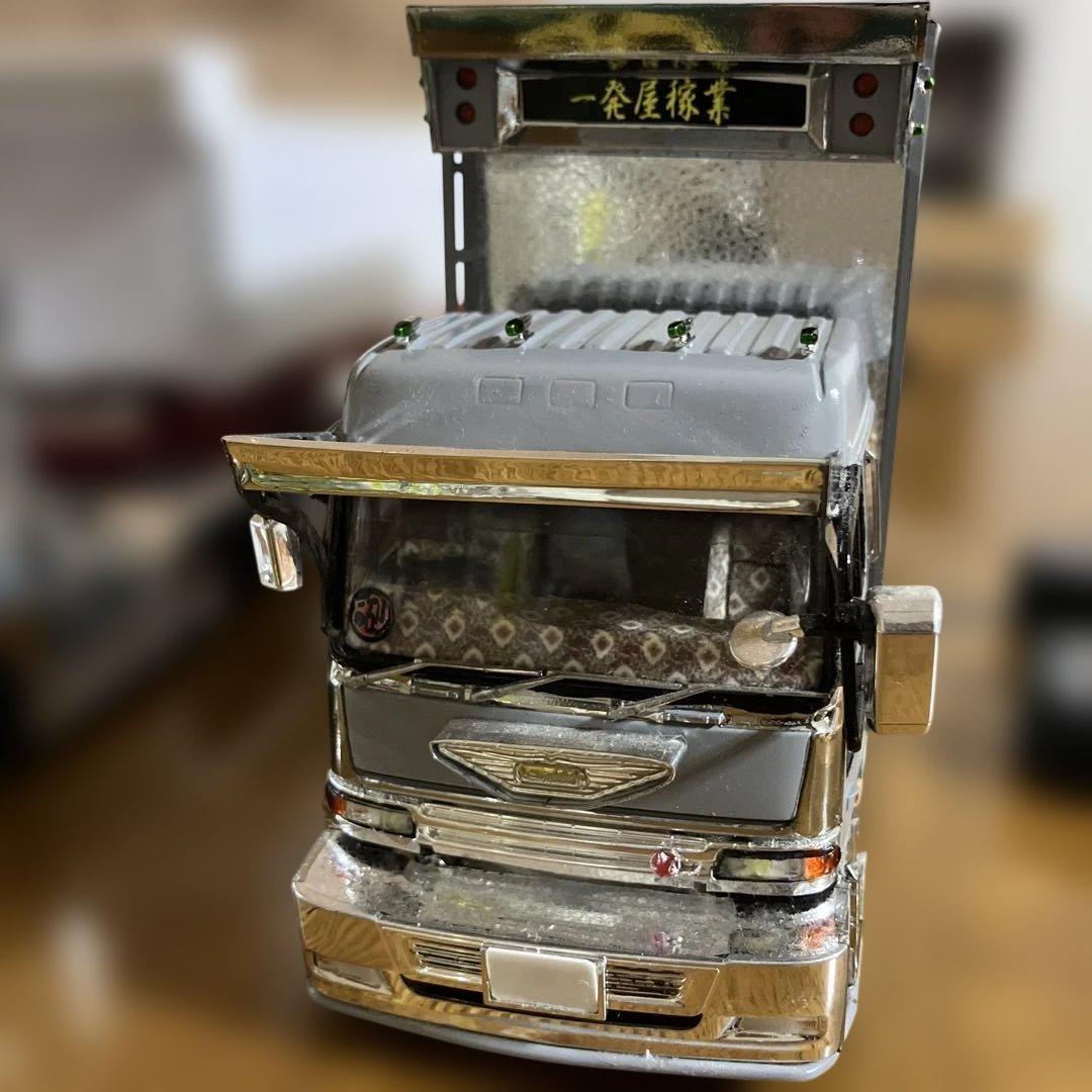 デコトラ・デカ箱ダンプ・プロフィア・1／32・完成品・プラモデル
