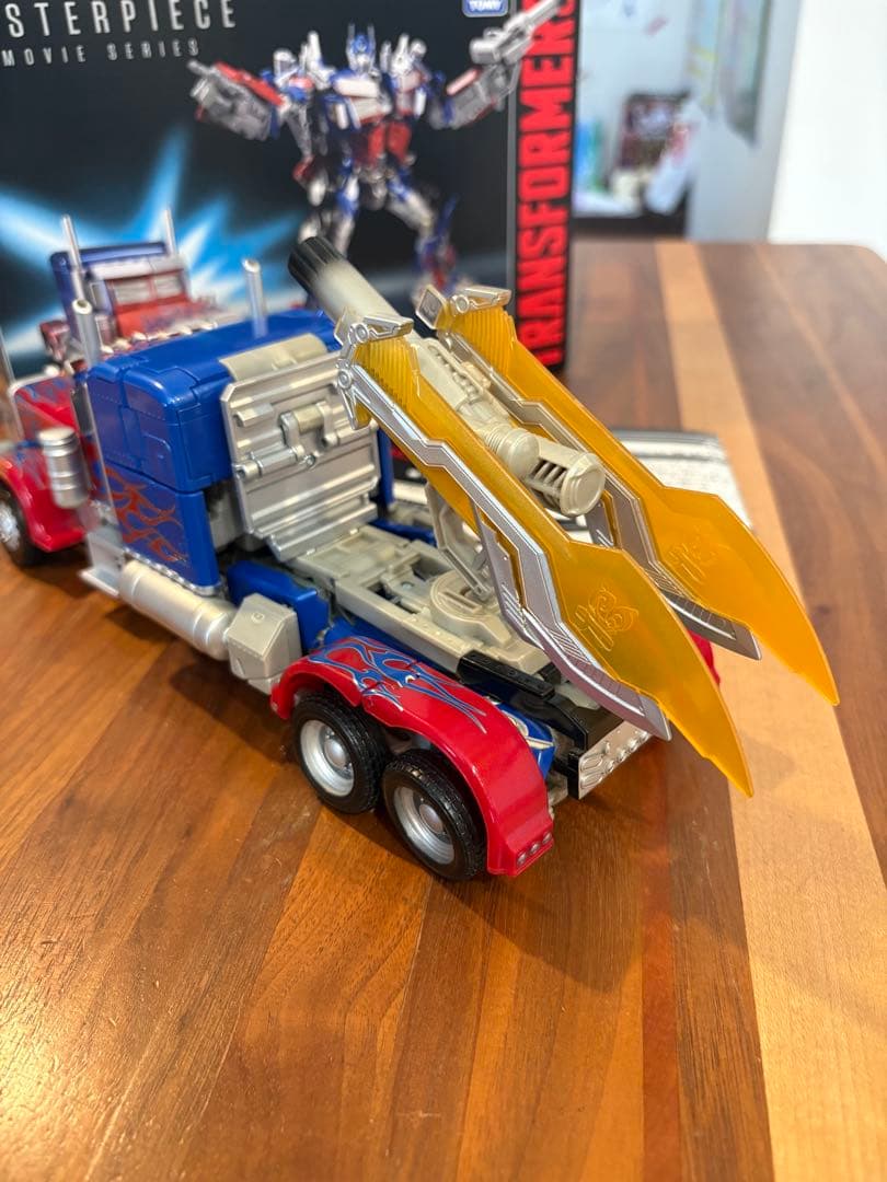 オプティマスプライム　MPM-4 トランスフォーマー　マスターピース