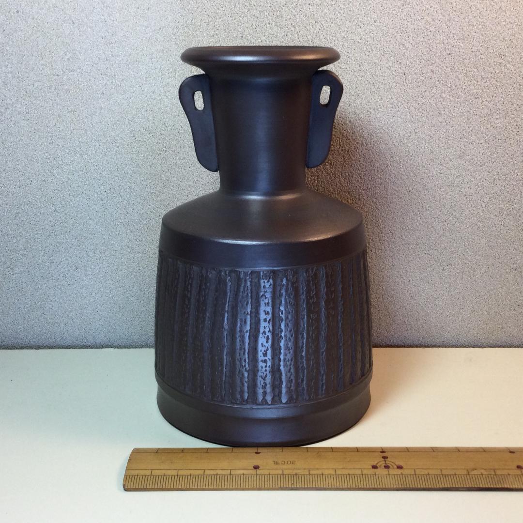 陶芸　手作り陶器　線文花入れ