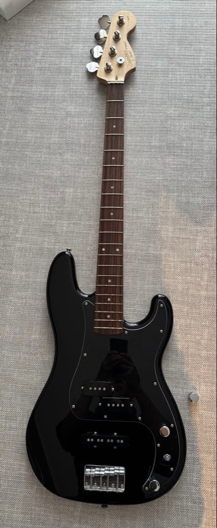 ベース Squirt by fender Black BASS ベース Squirt by fender Black BASS Squirt by fender Black BASS