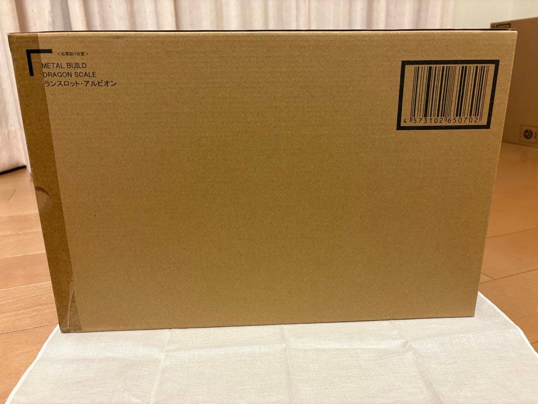 【新品未開封】メタルビルド ランスロット・アルビオン