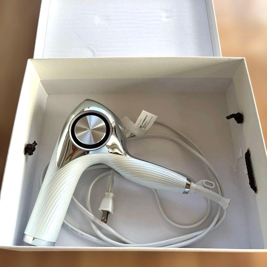 かぜぐすりさん専用　ReFa ヘアドライヤー ホワイト