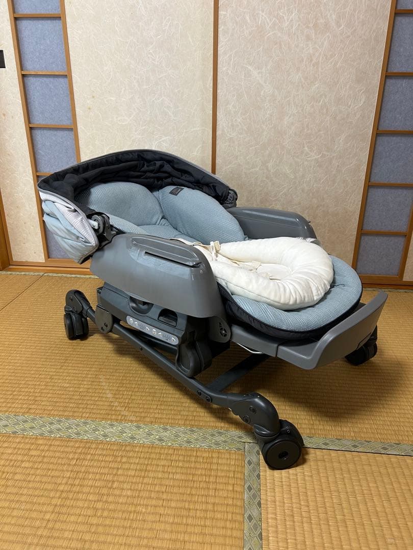 Combi コンビ ネムリラ AUTO SWING BEDi Long