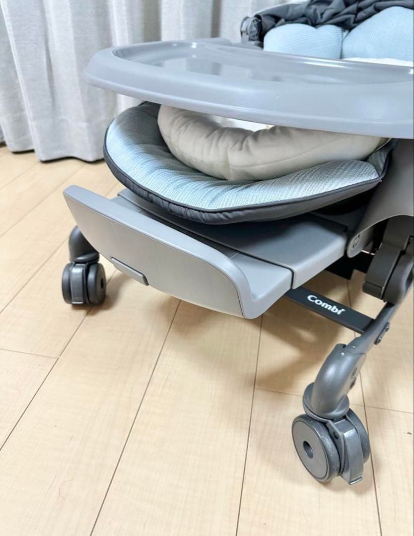 Combi コンビ ネムリラ AUTO SWING BEDi Long