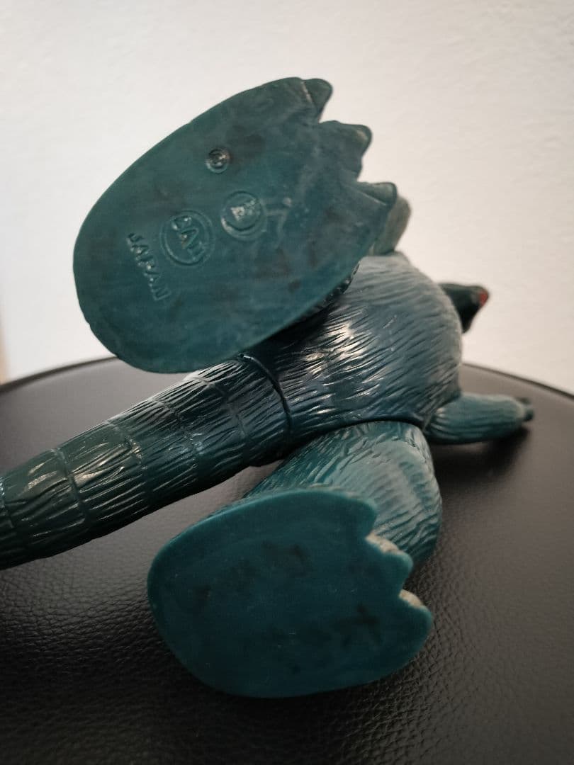 再値下げ中!!マルサン ゴジラ フィギュア ダークグリーン 同時物