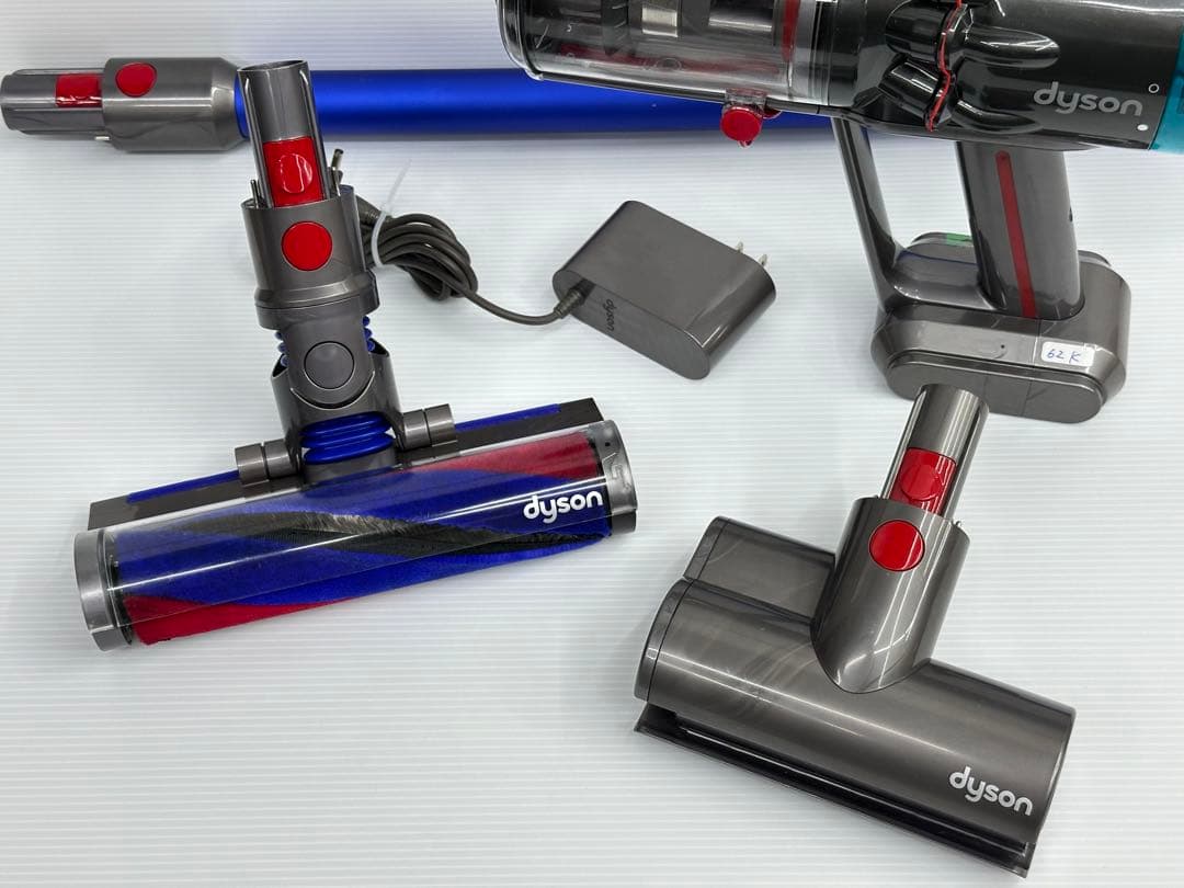 2024年製 ダイソン 掃除機 SV21 本体 ヘッド パイプ 充電器 セット