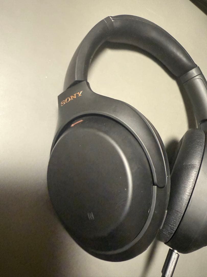 ジャンク品 Sony WH-1000XM4ワイヤレスヘッドホン 黒 付属品あり SONY
