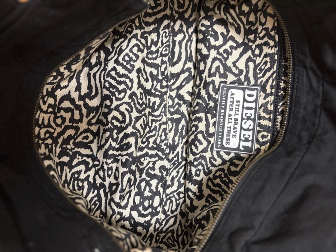 DIESEL ブラック ハンドバッグ