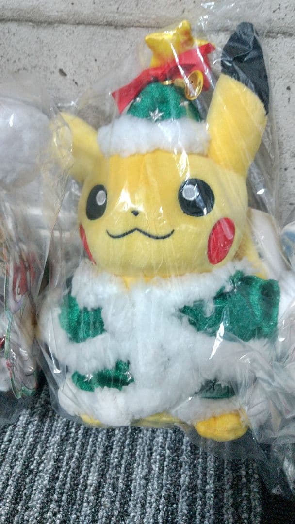 ポケモン クリスマス 2017 ぬいぐるみ ピカチュウ アローラロコン イワンコ