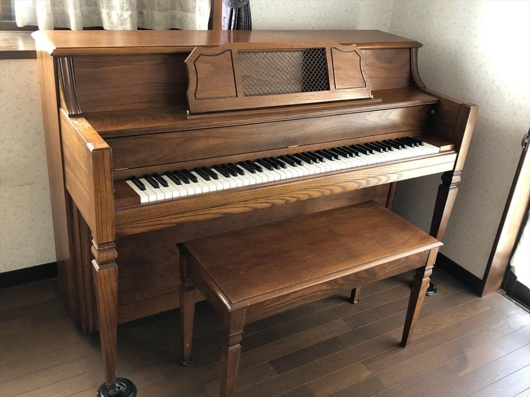アメリカ製　アップライトピアノ　EVERETT エヴェレット　現状渡し　椅子付き アメリカ製 アップライトピアノ EVERETT エヴェレット 現状渡し 椅子