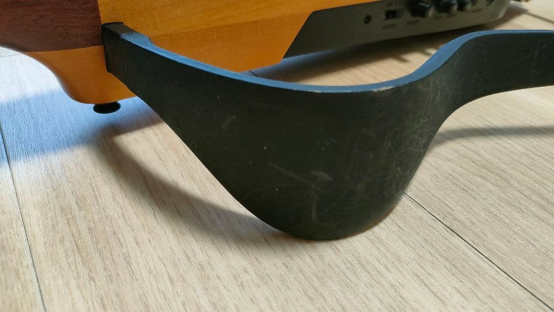 ヤマハ　サイレントギター　クラシックギター SLG-100N