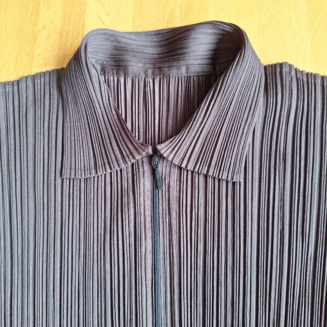 PLEATS PLEASE ダークグブラウンプリーツ 半袖シャツ