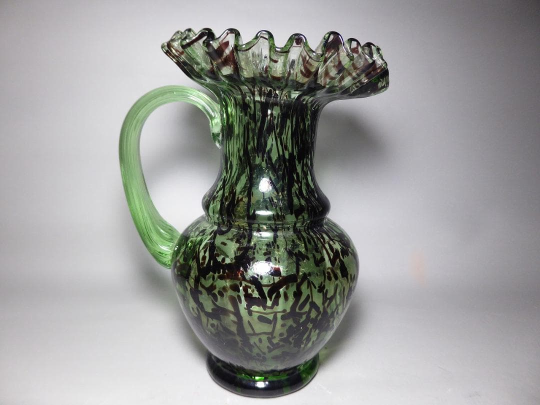 アンティーク 薄緑紫文入り花瓶