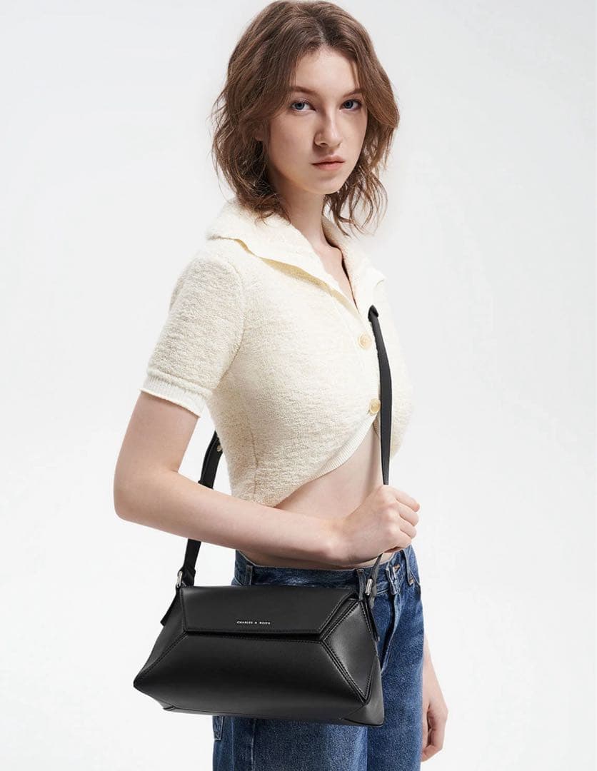 CHARLES & KEITH Nasrin ナスリン　ショルダーバッグ