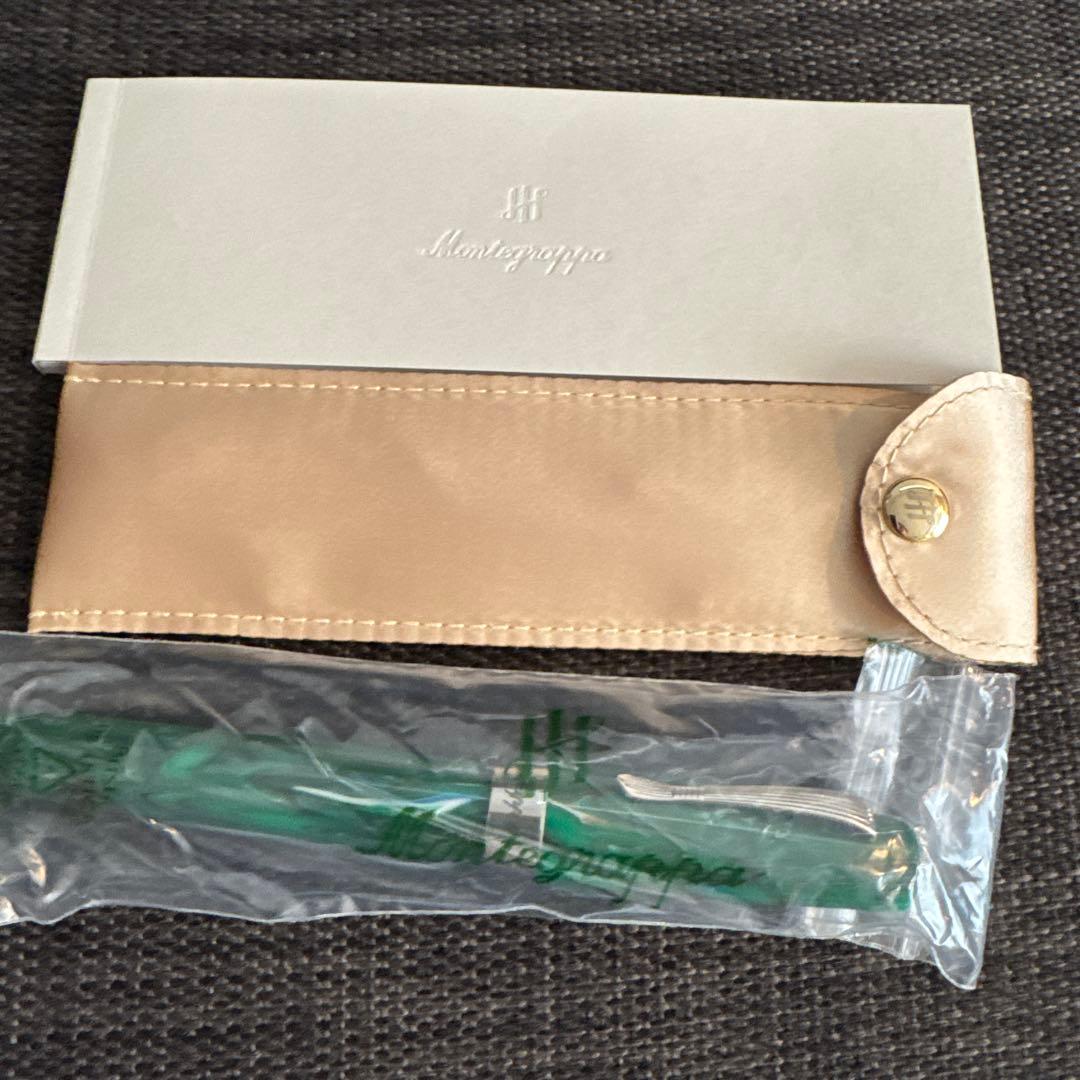 モンテグラッパ　エルモ02ボールペン(未使用品　箱付き)