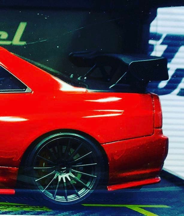 ミニカー GTR 1/18 ignition model GT-R R34 ig1831