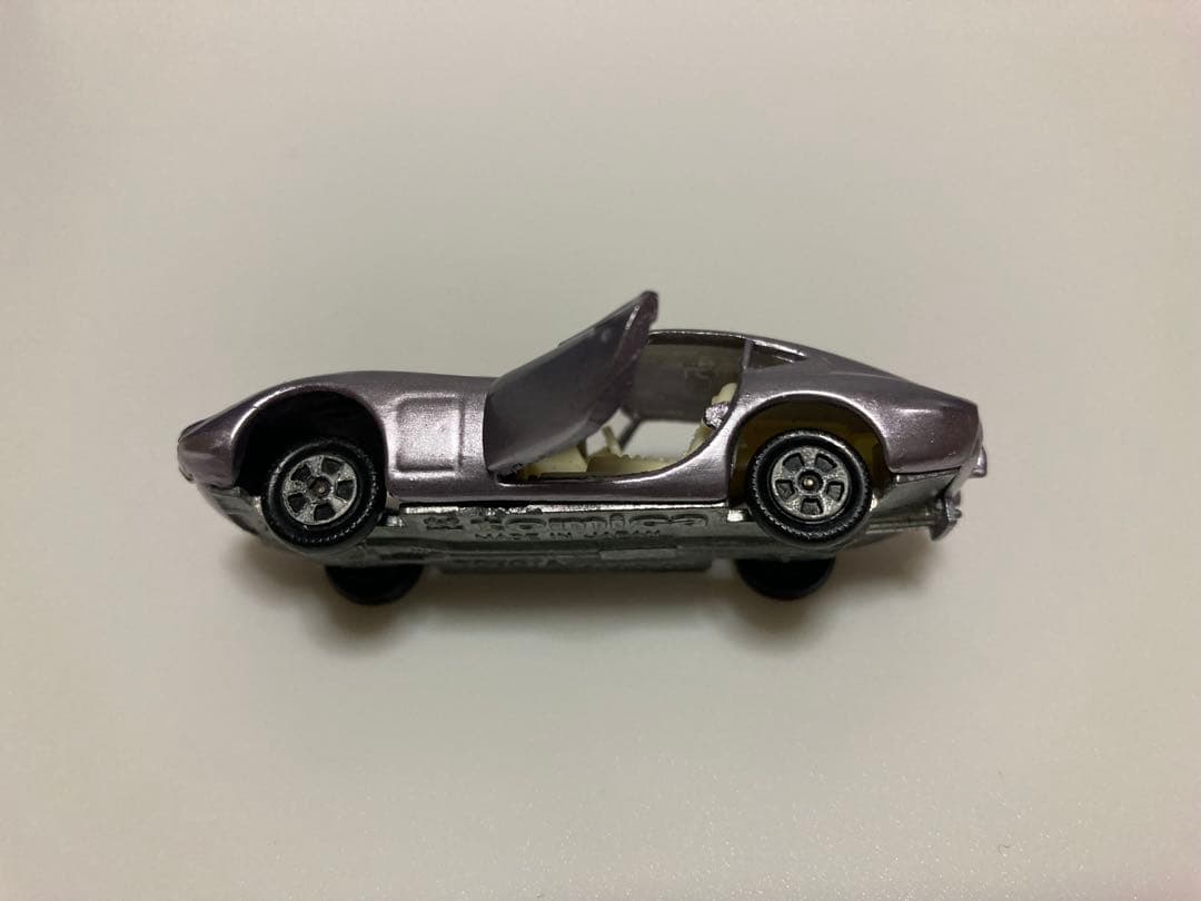 トミカ　黒箱　日本製　トヨタ　2000GT 1Aホイール