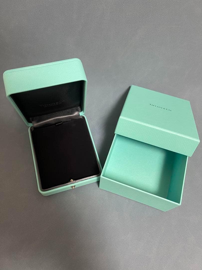 ティファニー ネックレス ボックス 空箱 2個セット - メルカリ