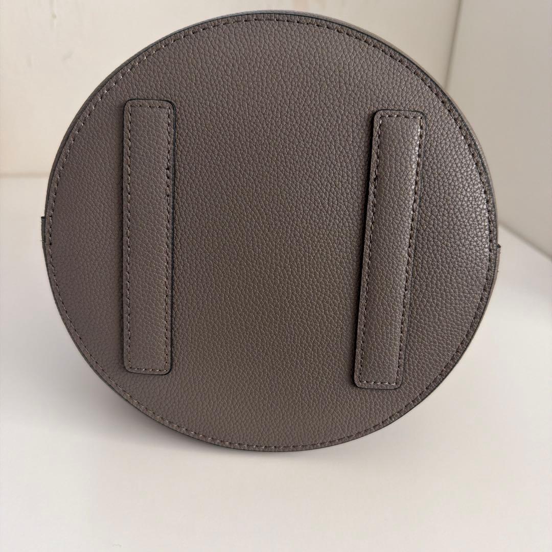 UNITED ARROWSメタルポイント バケットバッグ