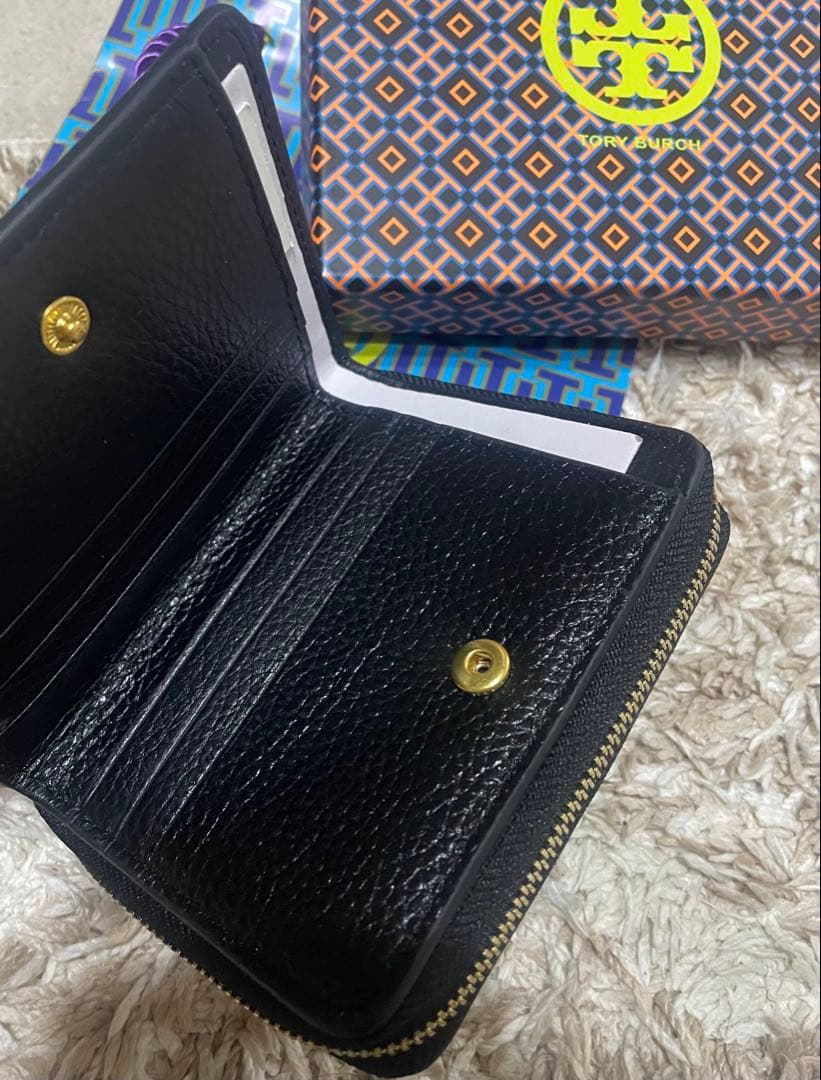 ち*ま様 【箱付き】トリーバーチ 二つ折り配布