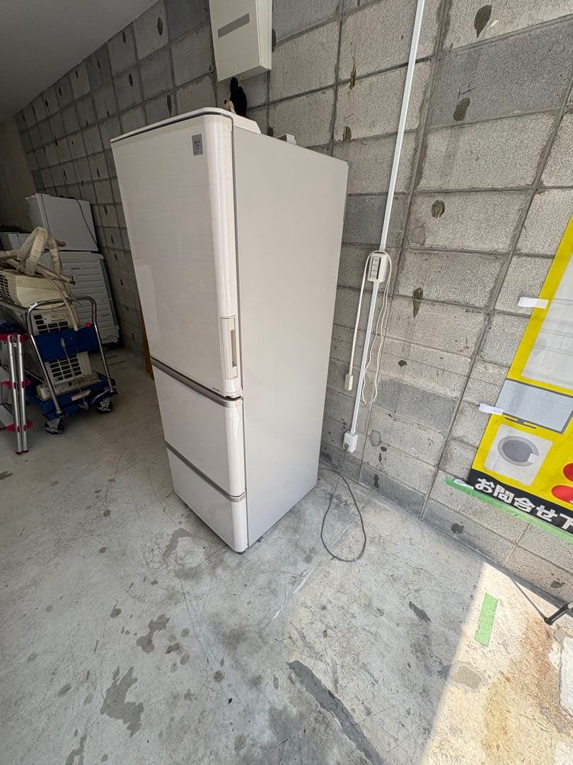 大阪近郊/配送設置まで対応/SHARP350L冷蔵庫