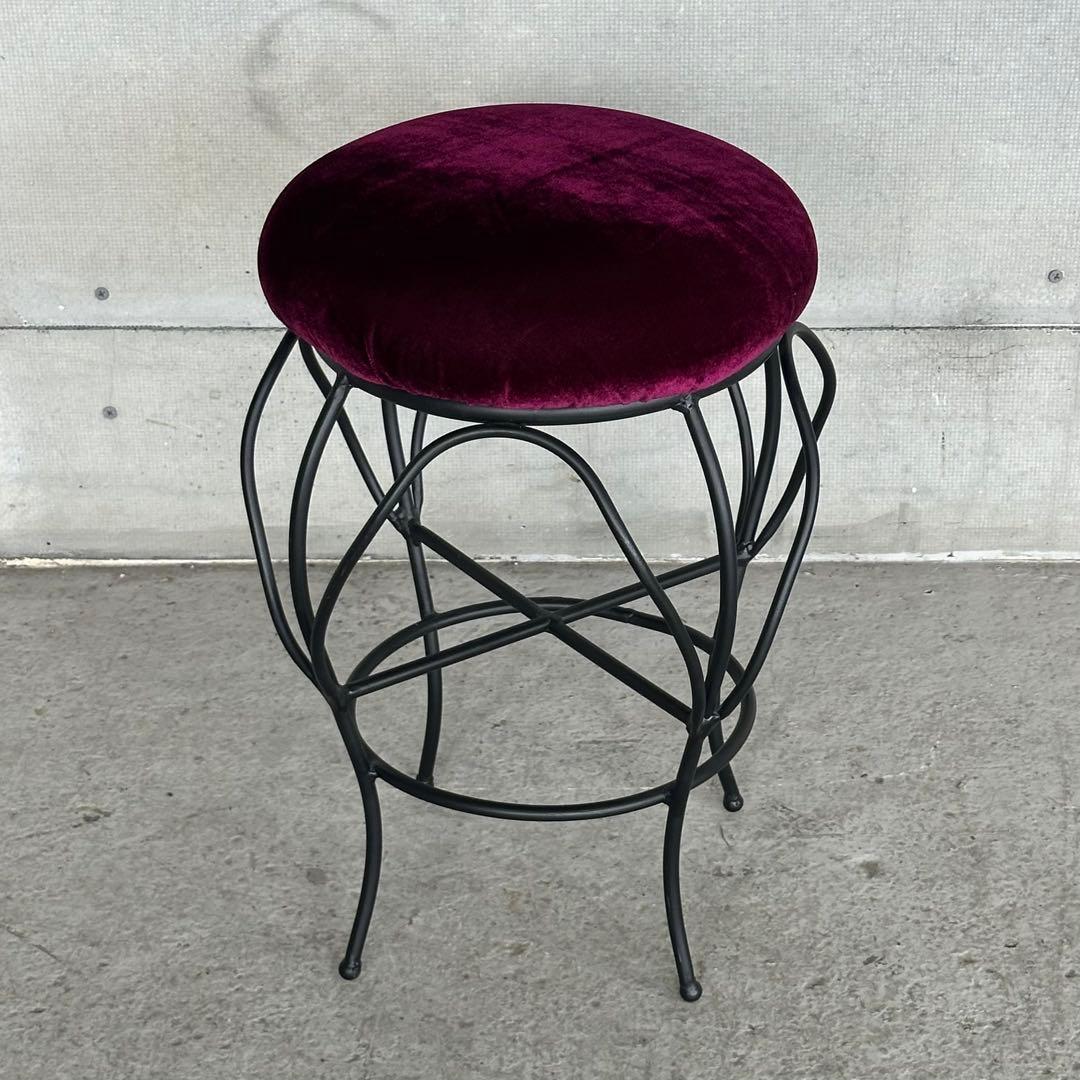 ワインベルベット×アイアン曲線脚スツール｜ロココモダンデザイン 椅子 ベロア調